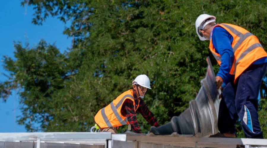 Professional gutter cleaning in Beverly, WV
